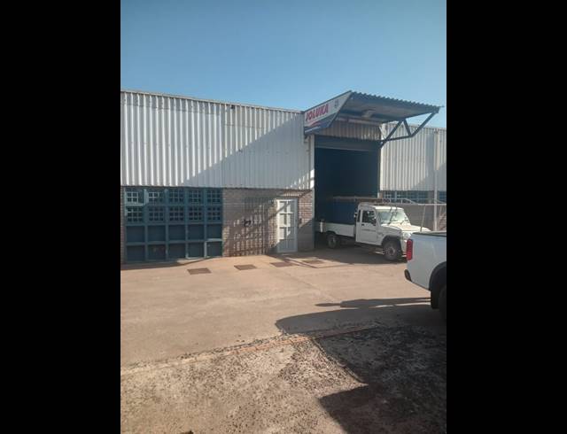 300M² MINI FACTORY TO LET IN SPRINGFIELD PARK